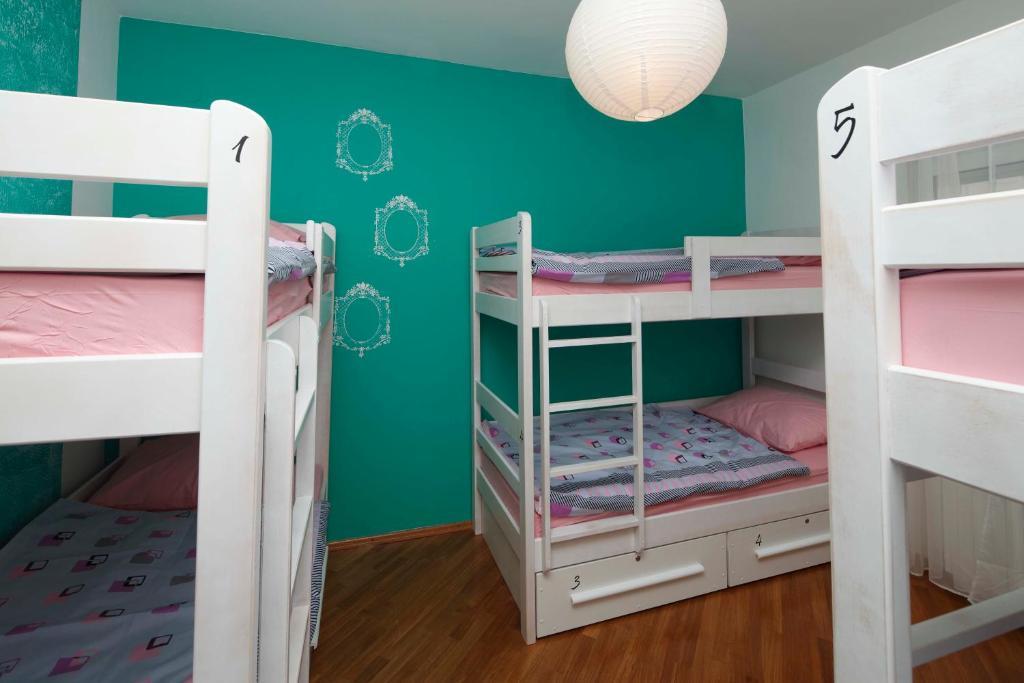 Pozitiv Hostel Zagreb Kamer foto