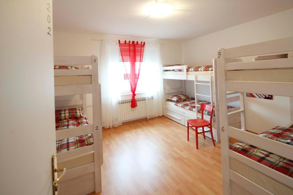 Pozitiv Hostel Zagreb Kamer foto